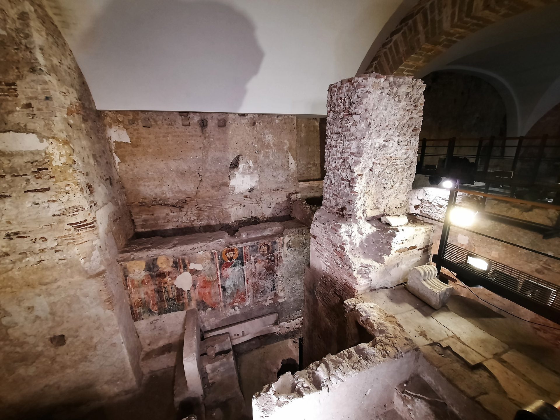 S. Pietro a Corte, Salerno - 06.jpg
